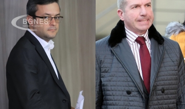 Биков: Правителството само ще се свали ; Менков: Борисов няма да съди държавата