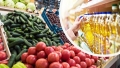 СЕКИРА: Нов скок в цената на олиото, масово поскъпване и на зеленчуците