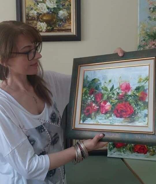 Благоевградчанката Вили Костова представя изложбата си  Цветница