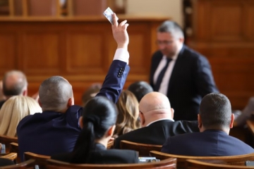 Без извънредна обстановка у нас няма да има сертификати