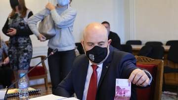 Скандално! Чатове и указания разкриват как шефове в прокуратурата контролират всички дела