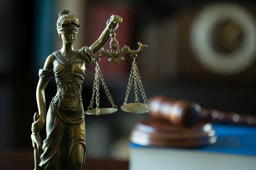 Затвор за мъж за измама при кандидатстване за евросубсидии в Благоевград Затвор за мъж за измама при кандидатстване за евросубсидии в Благоевград