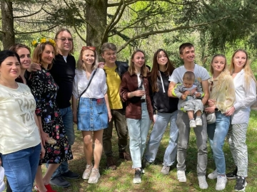 Деца търсиха скрити яйца в парк  Бачиново