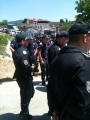 Гърмен ще Гръмне ли? Полицията спря 13 автобуса с футболни фенове край Банско
