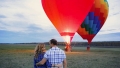 Романтична разходка с балон завърши с як бой