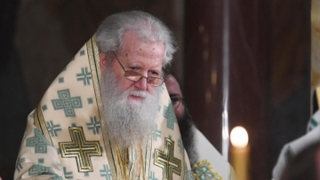 Патриарх Неофит е в болница след инцидент в Богословския факултет