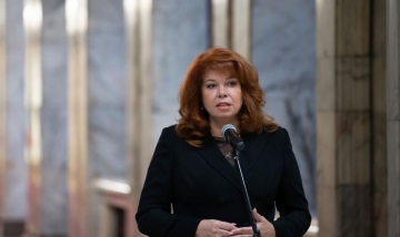 Йотова: Мерките са положителни, важна е програмата на правителството