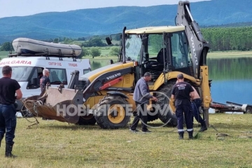 Кола падна в язовир  Копринка”, вътре има тяло на мъж