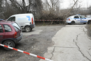 След скандал: Баща заби нож в сърцето на сина си, майката почина от шока