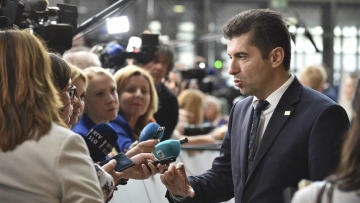 Кирил Петков: България ще ползва руски петрол до края на 2024