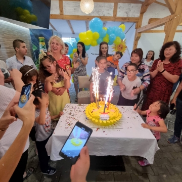 Слънчев празник за 16-тия рожден ден на ДЦДМУ Слънчев ден в Симитли