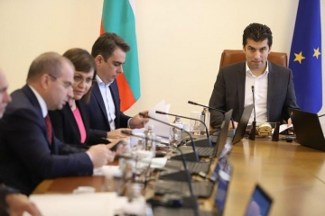 Кабинетът е обсъдил на закрито заседание изгонването на руските дипломати