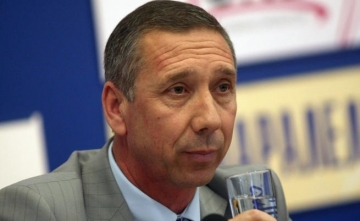 ГЕРБ и ДПС си стиснаха ръцете в Гърмен! Екскметът А. Башев обвини Д. Шенгов, че се е продал за една държавна заплата