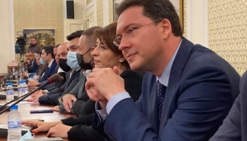 Алфа рисърч: ГЕРБ води пред ПП, ИТН с нова загуба на избиратели