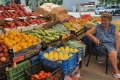Търговците на пазара в Сандански купуват доматите от производителите на цени, 2 пъти по-високи от големите прекупвачи