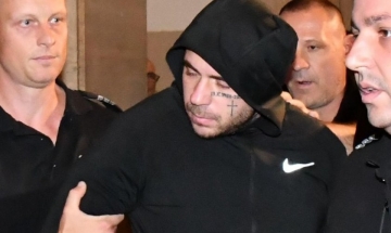 БОЖЕ МОЙ! 300 икони и вибратори открити в дома на Георги Семерджиев