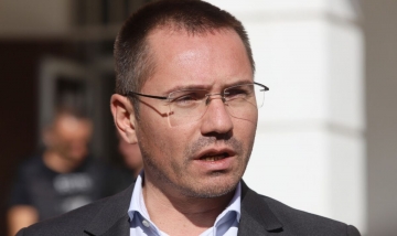 Благоевградски евродепутат заплаши българските медии