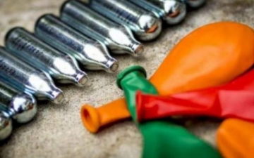 Забрана на балоните с райски газ