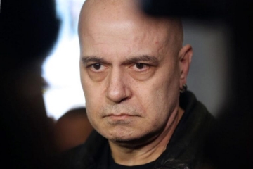 Слави Трифонов към Рашков: Локвата на  Капитан Андреево  е моя, натрупал съм много пари