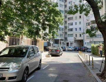 Дете падна от третия етаж на сграда