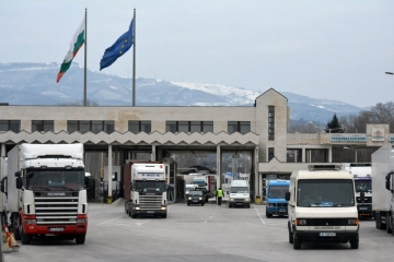 Закопчаха двама измамници на Кулата, откраднали 273 хил. лв.