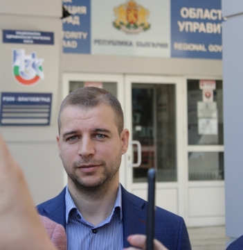 Стефан Апостолов отново се впуска в битката за място в 48-то Народно събрание с номер 122