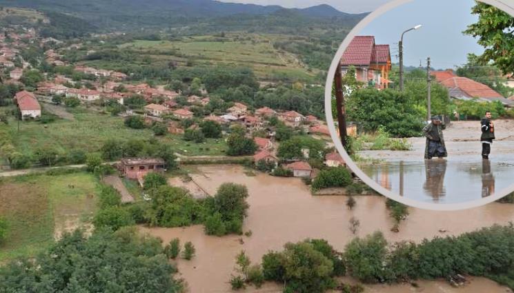 БЕДСТВИЕ: Карловско село без ток, храна и вода след наводнението