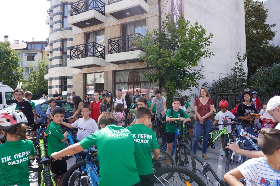 Близо 100 деца взеха участие в детска колоездачна надпревара  По стъпките на римляните 2022