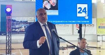 Лидерът на ГЕРБ Бойко Борисов от Сандански: Сандов зачеркна АМ Струма, а сега 40 минути се кара в Кресненското дефиле