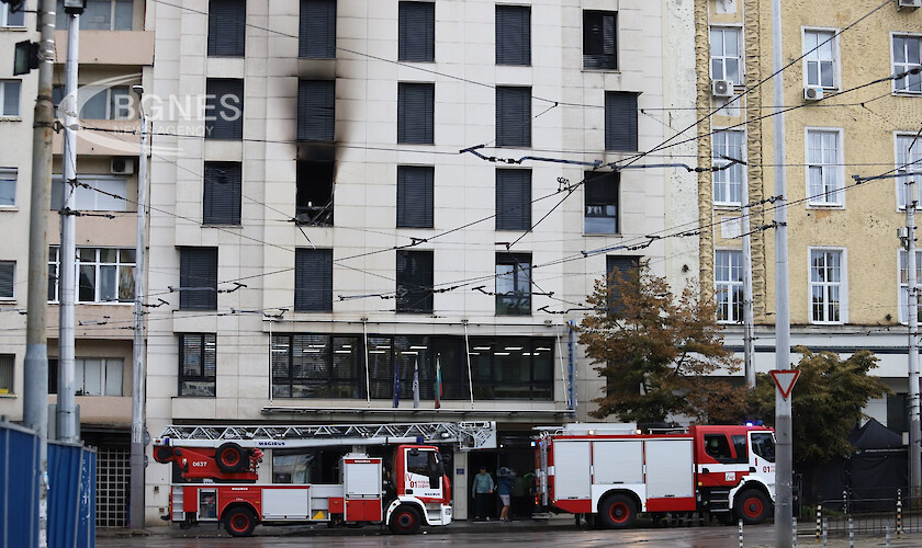 Жена загина при пожар в столичен хотел