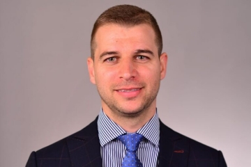 Стефан Апостолов с над 7 300 преференции