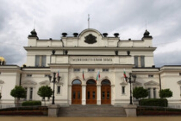 При 100 обработени протоколи: 7 партии влизат в 48-ия парламент