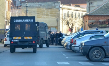 Арестуваха две жени при акцията на ГДБОП в Казанлък