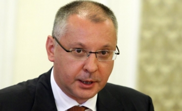 Станишев: Гърция трябва да остане в Еврозоната