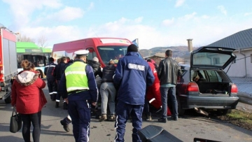 Само за 13 дни: 19 трупа при 234 катастрофи