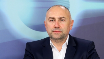 Любомир Каримански: Трябва да затягаме разходите, вместо да ги увеличаваме