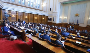 Фалстарт на избора на комисии в парламента
