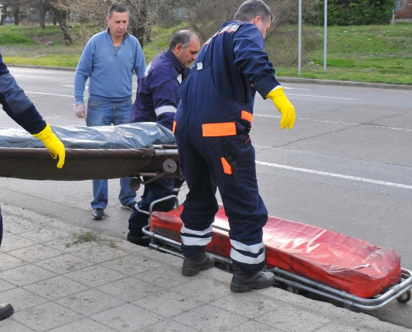 Дядо се обеси в дома си в Кюстендил