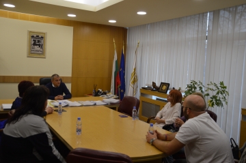 Специалисти от единствена по рода си верига дентални клиники в България преглеждат безплатно потребители със специфични потребности в социалните услуги в Благоевград