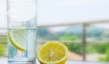 Лимоновата вода вреди на гастрита, но пази от камъни в бъбреците