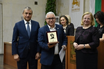 Наградиха заслужили журналисти в конкурса  Сърце и слово срещу наркотиците