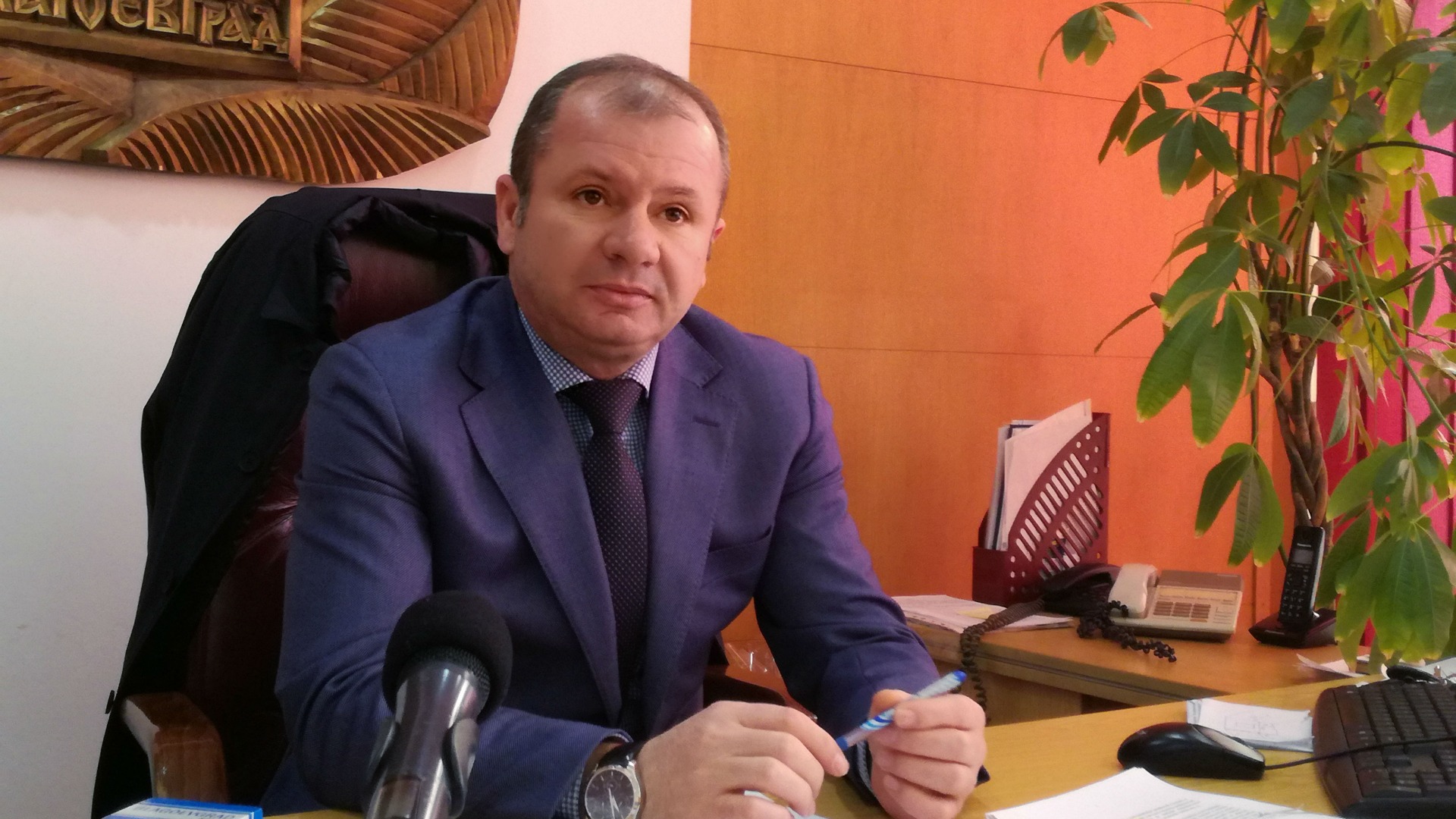 Радослав Тасков, ОбС-Благоевград: Честит Никулден! Честит Ден на банкера!