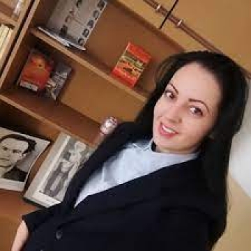 Любим учител в Пиринско! Елена Загорчина: За мен учителството е професия с кауза, водеща е не заплатата, а сърцето