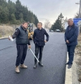 Кметът Р. Ревански и областният лидер на ДПС Ведат Хюсеин инспектираха асфалтирането на главната улица в с. Краище