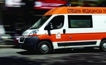 Известен бизнесмен преби жестоко жена си с тенис ракета, приеха я в болница в тежко състояние