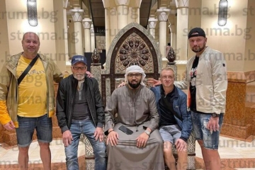 Сбъдната мечта! Четирима благоевградчани гледаха 3 дни Гришо на турнир в Дубай