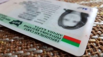 Вадим личните карти само с акт за раждане