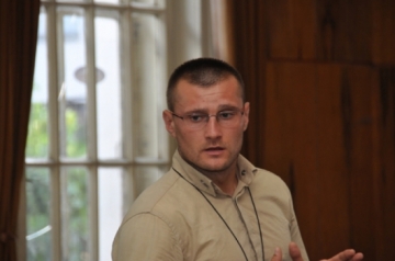 Бившият състезател на  Пирин” и  Фолкън” Ил. Илиев влиза в политиката, залага на принципа:  Аз печеля и ти печелиш”
