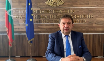 Шишков с разкрития за незаконно строителство по проекти за над 1 млрд. лева