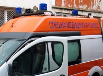 Мъж е намерен в безсъзнание на стълби в Дупница